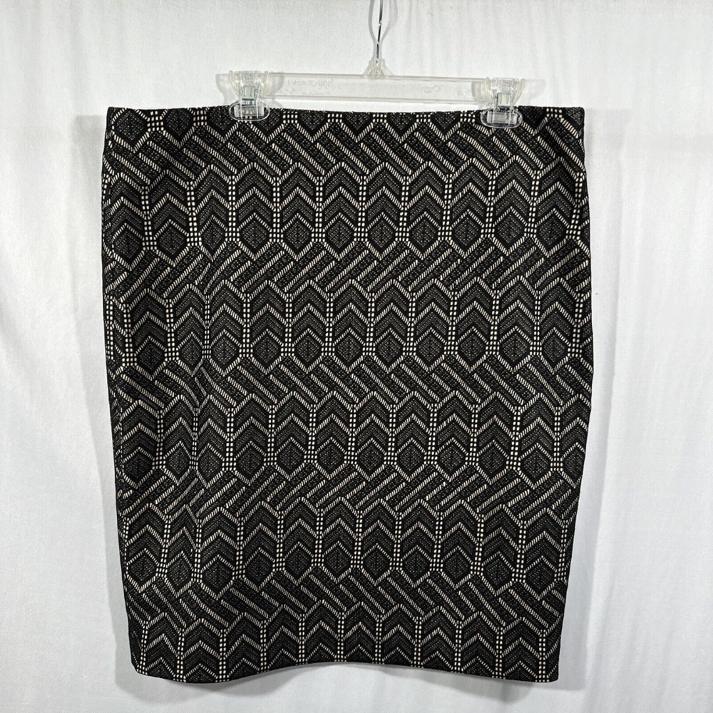 NWT $90 Ann Taylor [ 16 ] Lace Geometric Pencil Skirt in Black Cream‎
